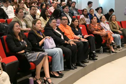Especialistas y autoridades electorales participaron en el panel.
