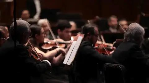 La OSUG rinde homenaje a Carl Maria von Weber