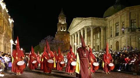 La infaltable Procesi&oacute;n del Silencio, una de las tradiciones potosinas m&aacute;s admiradas.