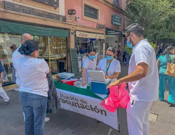 Para acercar las dosis a la poblaci&oacute;n, brigadas de salud instalan m&oacute;dulos temporales en zonas de gran afluencia comercial durante la campa&ntilde;a actual.