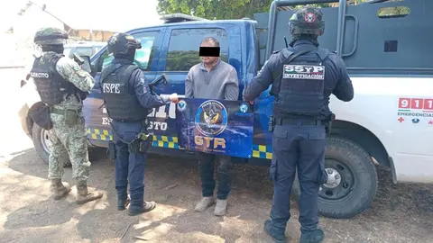Luis Alberto, de 44 a&ntilde;os, fue puesto a disposici&oacute;n del Ministerio P&uacute;blico tras ser localizado en posesi&oacute;n de 25 bolsas de marihuana.