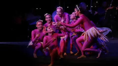 Integrantes del Departamento de M&uacute;sica y Artes Esc&eacute;nicas de la UG integraron danza y actuaci&oacute;n en la historia de Babar, el peque&ntilde;o elefante.