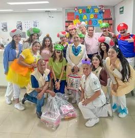ntegrantes del Voluntariado del IMSS y estudiantes de la Universidad Iberoamericana convivieron con menores en las &aacute;reas de Pediatr&iacute;a y Urgencias de los hospitales 21 y 58.