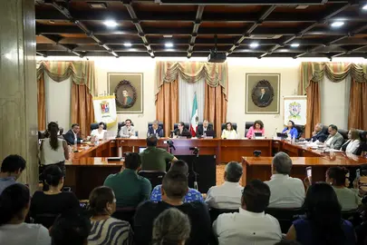 Sesi&oacute;n ordinaria del Ayuntamiento de Le&oacute;n, donde se discutieron reformas a las Disposiciones Administrativas de Recaudaci&oacute;n para el ejercicio fiscal 2026.