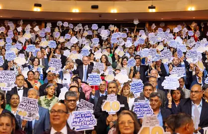 Libia Dennise encabeza reconocimiento a docentes de Guanajuato