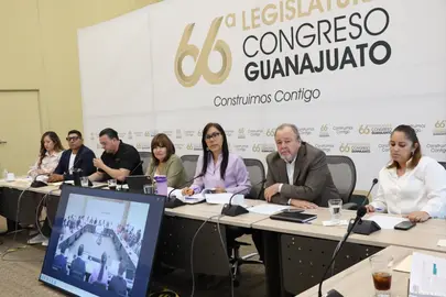 Integrantes de la Comisi&oacute;n de Asuntos Electorales revisan las propuestas de modificaci&oacute;n a la Ley de Instituciones y Procedimientos Electorales.