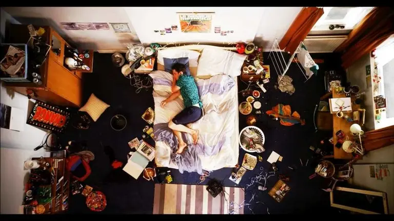 The Field Mice, Let's kiss and make up, fotograma del video