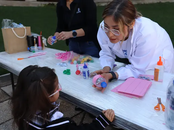 Concluyen talleres de "Ellas en la Ciencia" con la participaci&oacute;n de 145 asistentes.