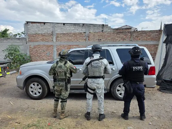 Asegura FSPE veh&iacute;culo blindado y equipo exclusivo del ej&eacute;rcito en Celaya