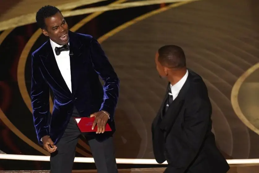 Chris Rock y Will Smith en la ceremonia de los Oscar 2022