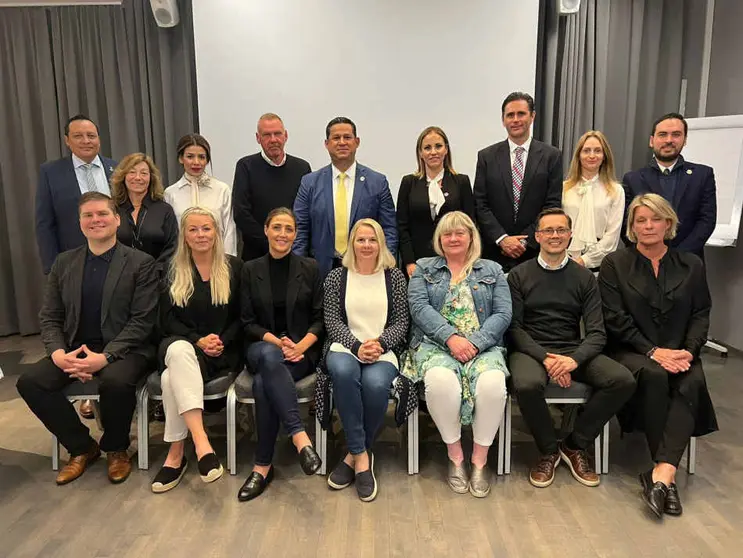 Dirgo Sinhue y Adriana Rodríguez encabezab gira en Islandia para profundizar en la estrategia Planet Youth