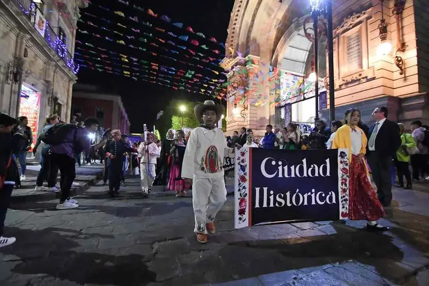 DESFILE ANIVERSARIO (4)