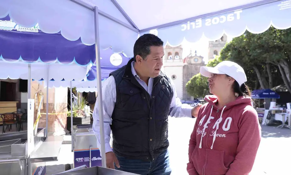 Gobernador Gira en el Municipio de Salvatierra