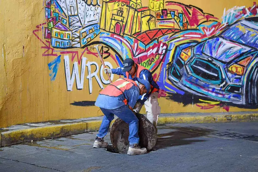 Limpia SIMAPAG rejillas pluviales en Guanajuato Capital