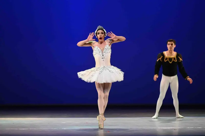 men tutus sorpresa