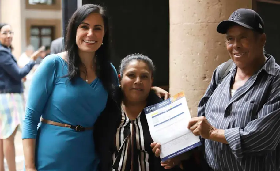 Impulsa Ale Guti&eacute;rrez el programa Escucha Ciudadana en Le&oacute;n
