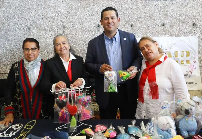 Presentan pensionados del ISSEG su muestra 2023