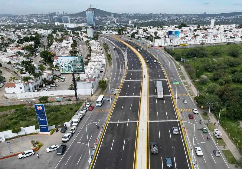Abre en León el nuevo puente vehicular Talabarteros