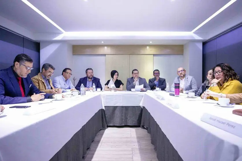 Realizan mesas de consulta para fortalecer plan de trabajo de Libia Denisse
