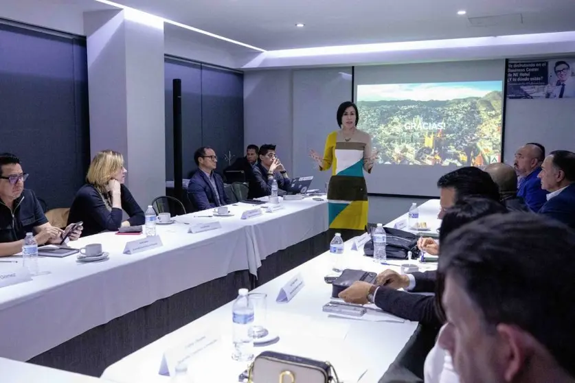 El equipo de Libia Dennise integra la visi&oacute;n de especialistas en desarrollo econ&oacute;mico