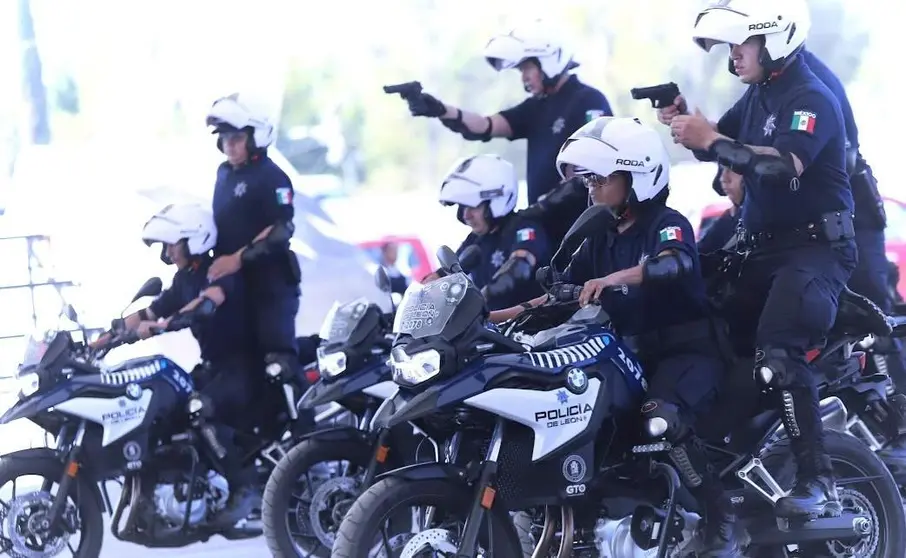 policia poli