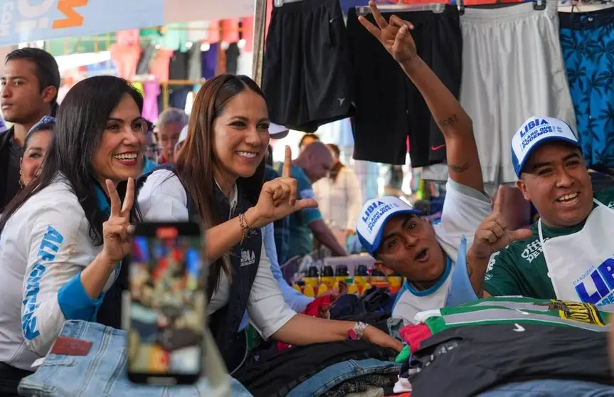 Libia Dennise y Ale Gutiérrez hacen campaña en la Línea de Fuego de León
