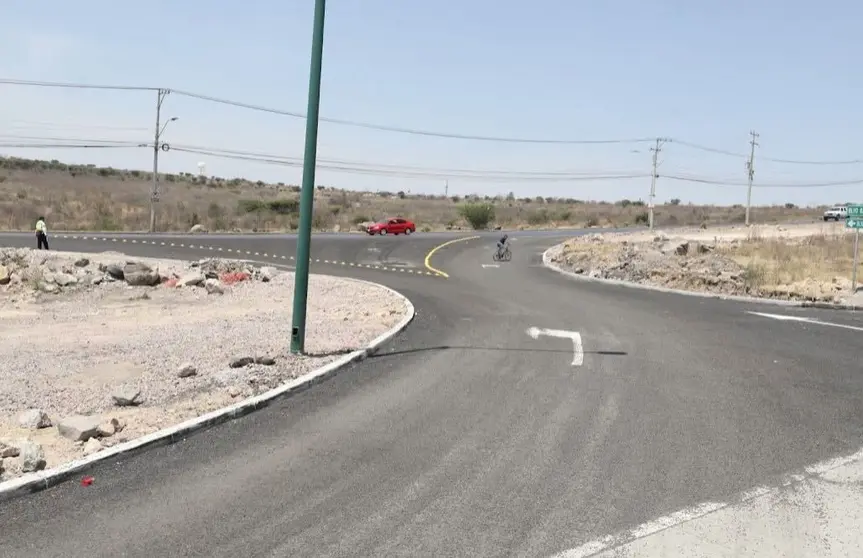 calle cruce caretera