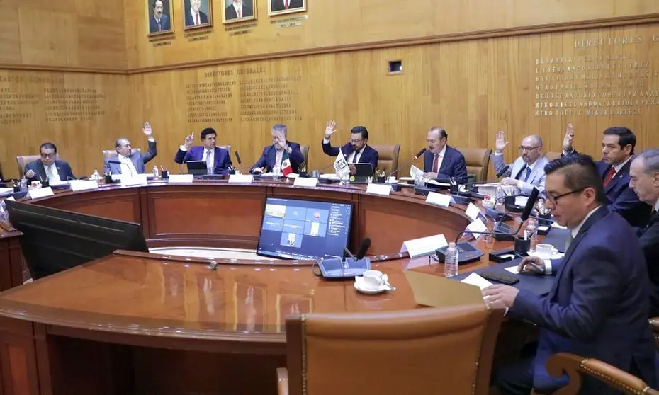 El Consejo Técnico del del IMSS determina la colocación de implantes cocleares a niños y habientes con derechohabiencia que los requieran