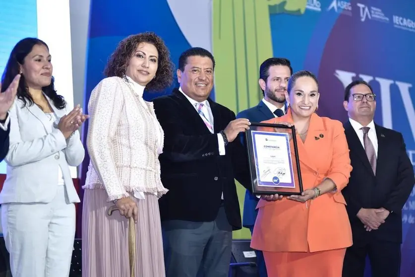 León acredita su sistema de control interno institucional