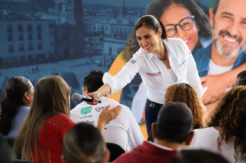 Ale Gutiérrez encabeza 'Mi barrio habla' en delegación San Juan Bosco de León