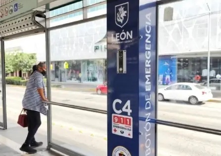 Exhorta León a dar buen uso al botón de emergencia en paraderos SIT