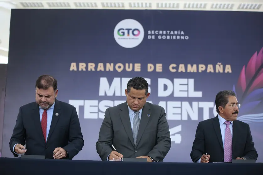 Diego Sinhue encabeza el inicio de campa&ntilde;a 'Mes del testamento'