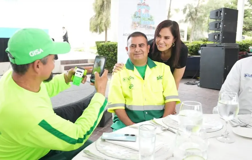 Ale Gutiérrez encabeza celebración por 15 aniversario del SIAP