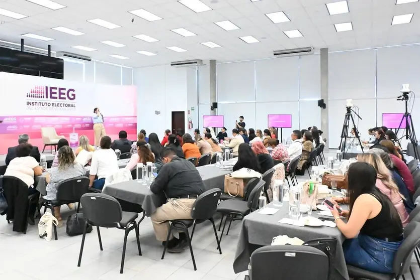 IEEG capacita a mujeres electas