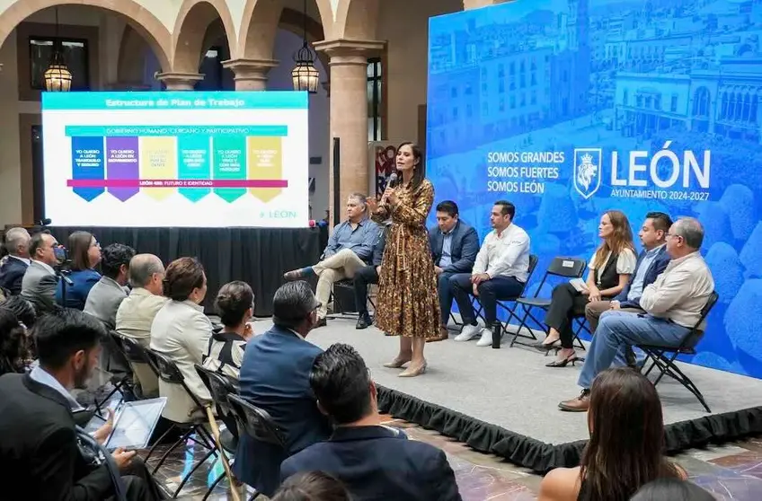 León presenta plan de trabajo para trienio 2023-2024