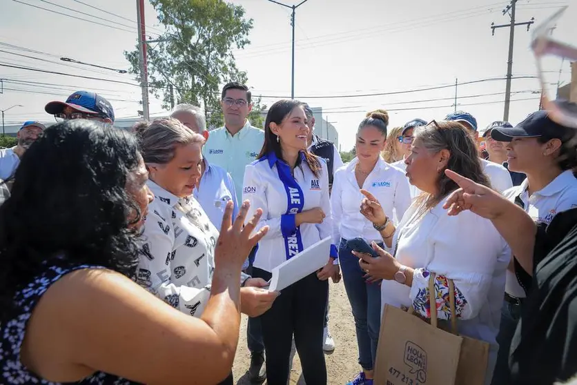 Ale Gutiérrez encabeza en León asamblea 'Mi Barrio Habla' con vecinos de la zona Delta-Jerez