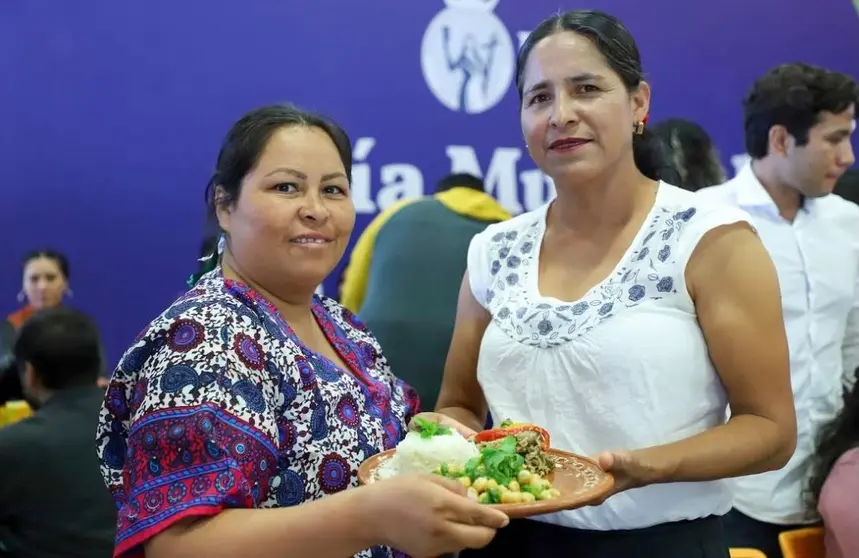 DIF Guanajuato premia a ganadores de certamen Platillo Saludable 2024
