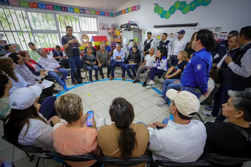 Ale Gutiérrez encabeza la reunión 'Mi Barrio Habla' en delegación Cerro Gordo