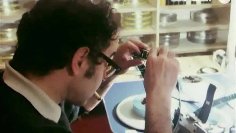 Imágenes raras de la edición de Jean-Luc Godard