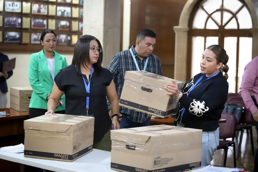 León recibe solicitudes de 187 aspirantes a cubrir 95 delegaciones rurales