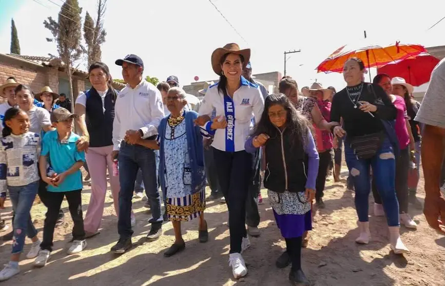 Ale Gutiérrez encabeza Mi Barrio Habla en Santa Rosa Plan de Ayala