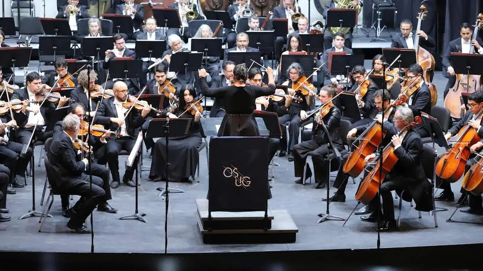 La OSUG interpreta 'Cuentos terroríficos' bajo la dirección de María Antonia González