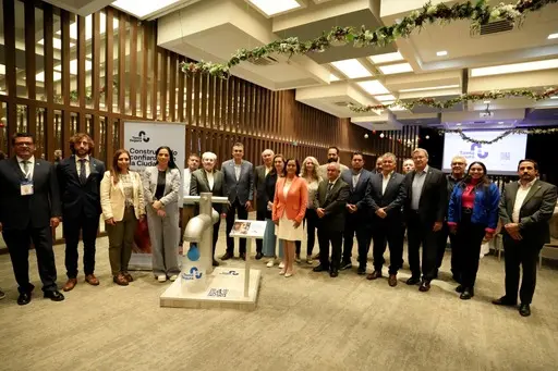 SAPAL recibe reconocimiento para la calidad del agua en León
