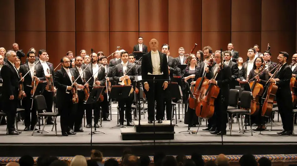 OSUG interpreta programa 'De homenajes y otras variaciones'