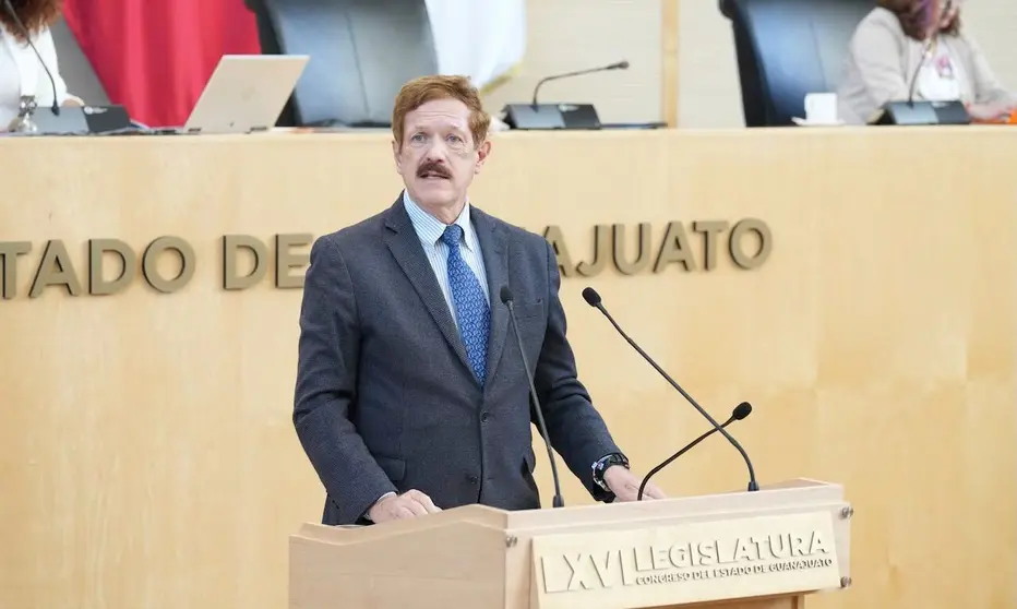El Legislador Juan Carlos Romero Hicks expone sobre reformas legislativas para deponer al fiscal de Guanajuato
