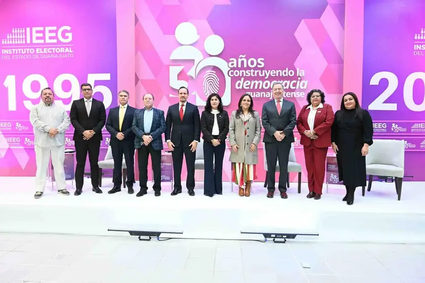 Ex titulares del IEEG dialogan sobre su evolución a 30 años
