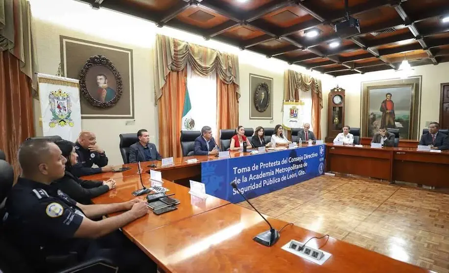 Renueva consejo directivo la Academia Metropolitana de Seguridad de León