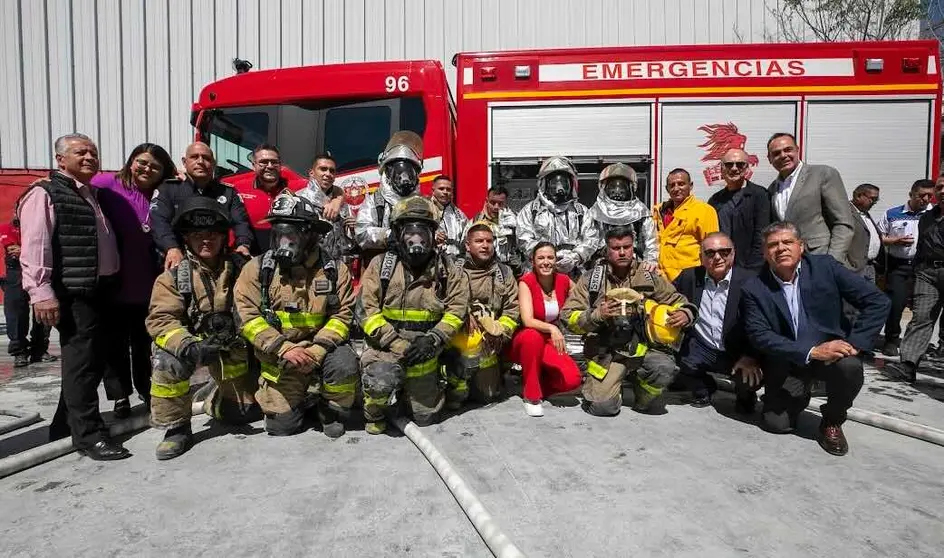 Ale Gutiérrez encabeza entrega de la estación de Bomberos 5 en León