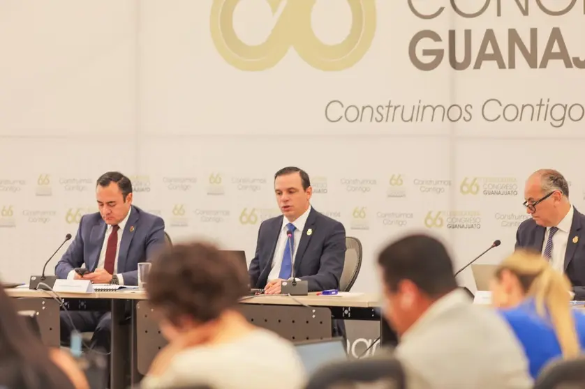 Acompañan al titular de Gobierno los de Seguridad y Paz y Comisión de Atención a Víctimas