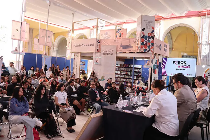 INE Guanajuato realiza en la FILUG foro sobre elección judicial